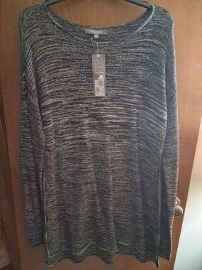 Daisy Fuentes Marled Black & White Knit Top